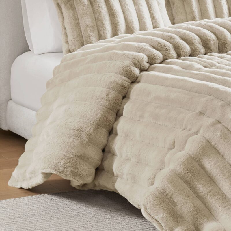 Soft Faux Fur Comforter, 3-Piece Full Queen - Image 3