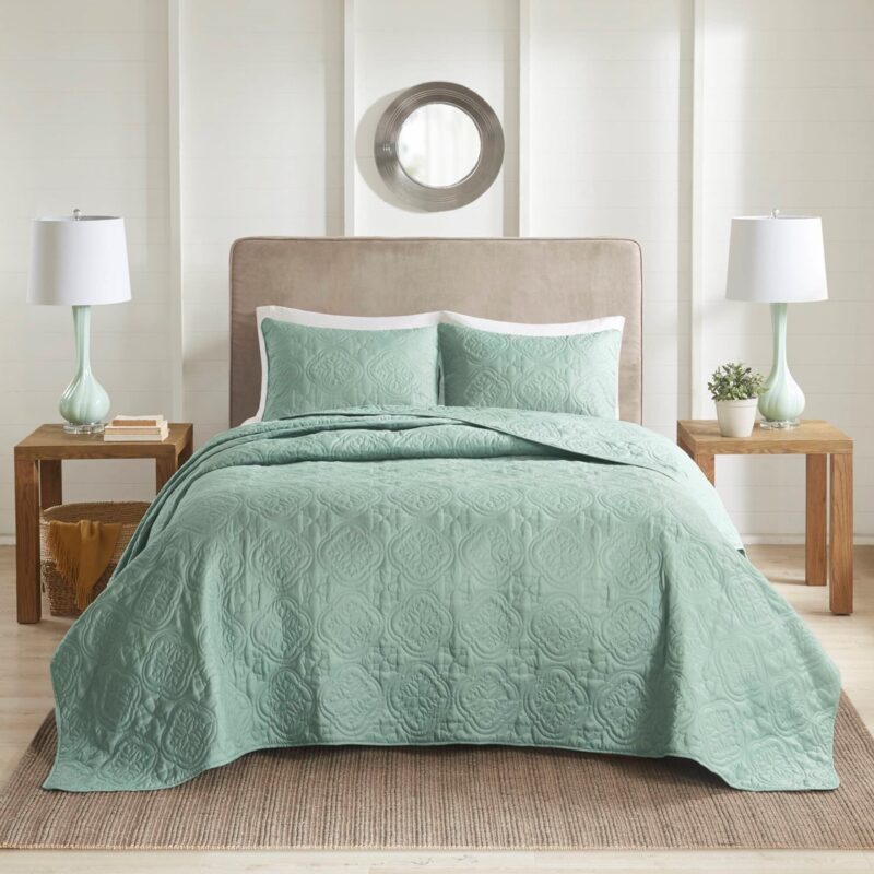 3 Piece Reversible Bedspread Set, King Size - Image 2