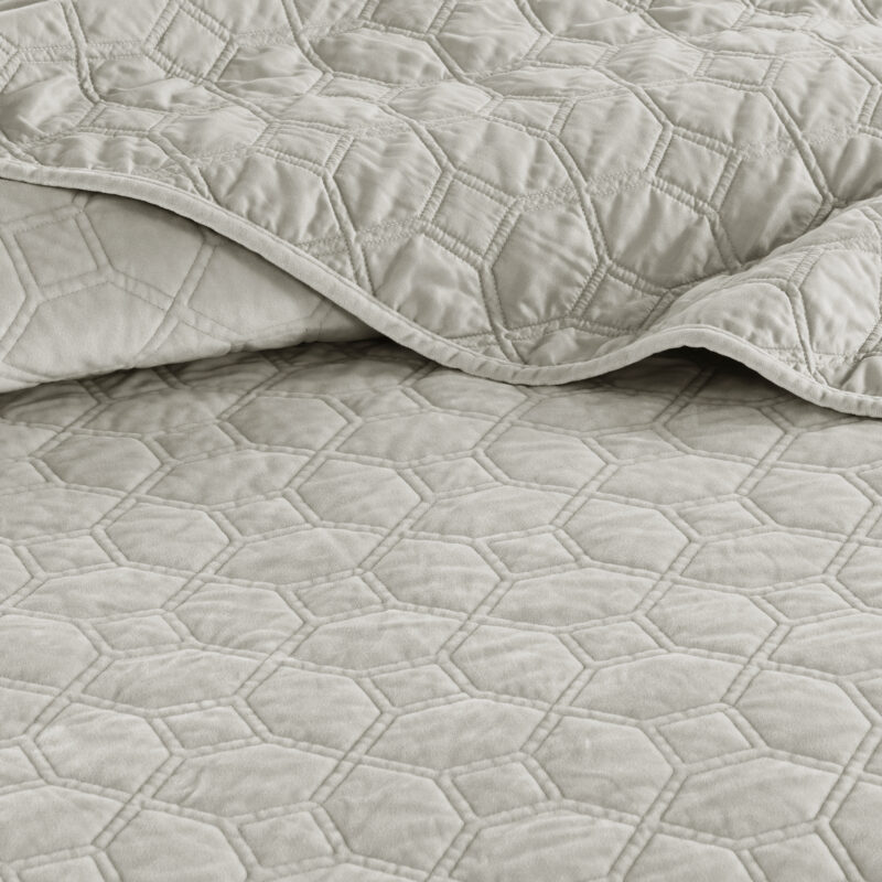 3 Piece Velvet Quilt Set, Ivory Full Queen - Image 3