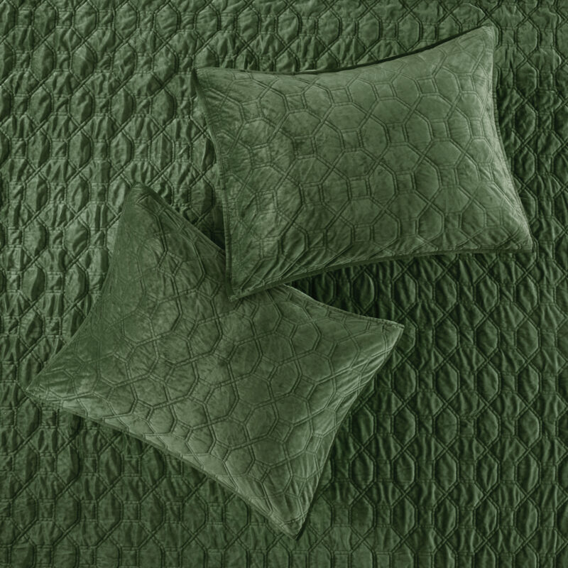 3 Piece Velvet Quilt Set, Full Queen Green - Image 2
